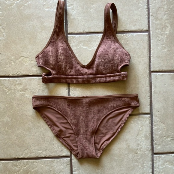 Aerie brown crinkle scoop swim suit - Picture 1 of 6